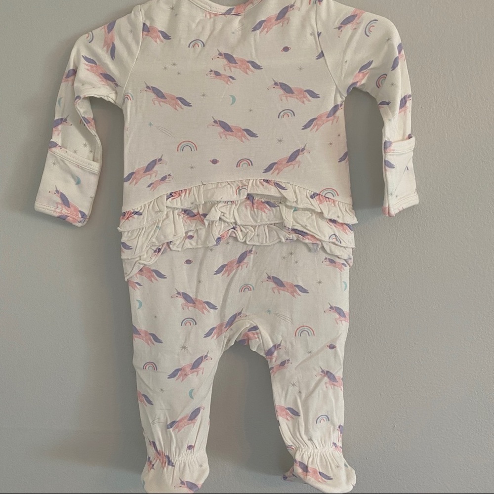 Unicorn 🦄 🌈 Footie Jammies -SOFT Bamboo Blend - Picture 3 of 5